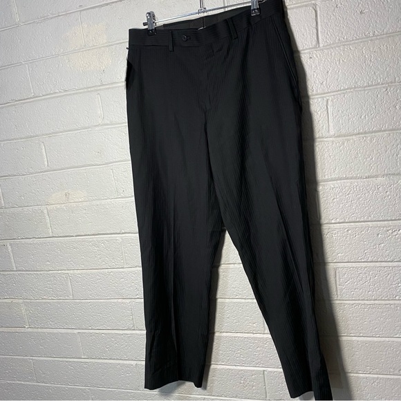 New w/ Tags J. Ferrar $70 Dress Pants Pinstripe Black Men’s Dark Charcoal Stripe - Picture 3 of 16